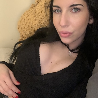 avatar for alissaazar@kolektiva.social