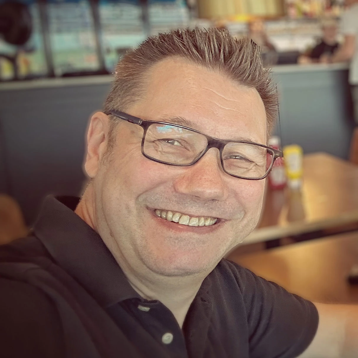 avatar for mathias@sharkey.world