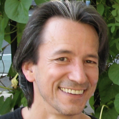 avatar for tomcapuder@universeodon.com