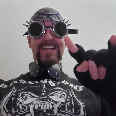 avatar for Jorsh@beige.party