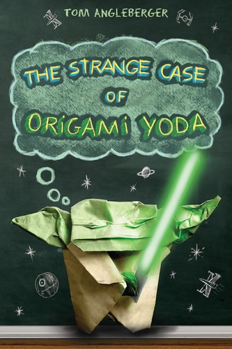 Tom Angleberger: The Strange Case of Origami Yoda (Paperback, 2010, Amulet Books)