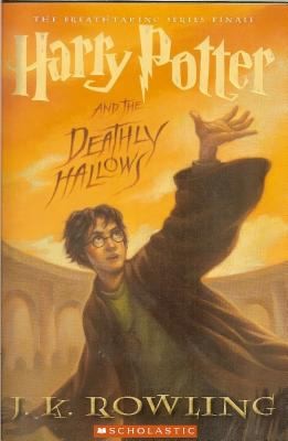 J.K. Rowling: Harry Potter and the Deathly Hallows (2009, Scholastic)