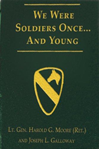 Harold G. Moore, Joseph L. Galloway: We Were Soldiers Once... and Young (Hardcover, 2005, Flatsigned Press)