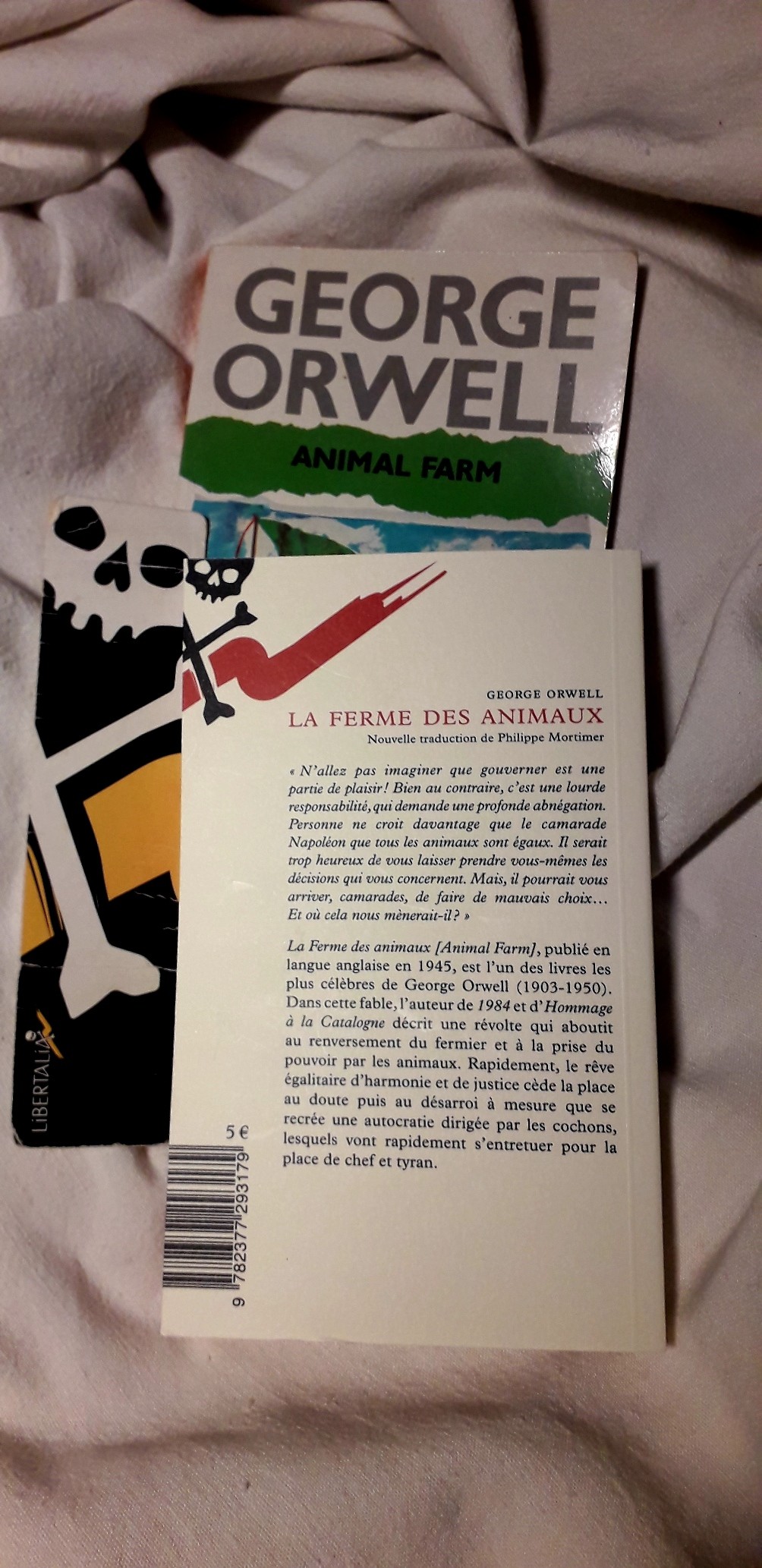 4ème de couverture du livre de George Orwell, " La ferme des animaux", publié aux éditions Libertalia.