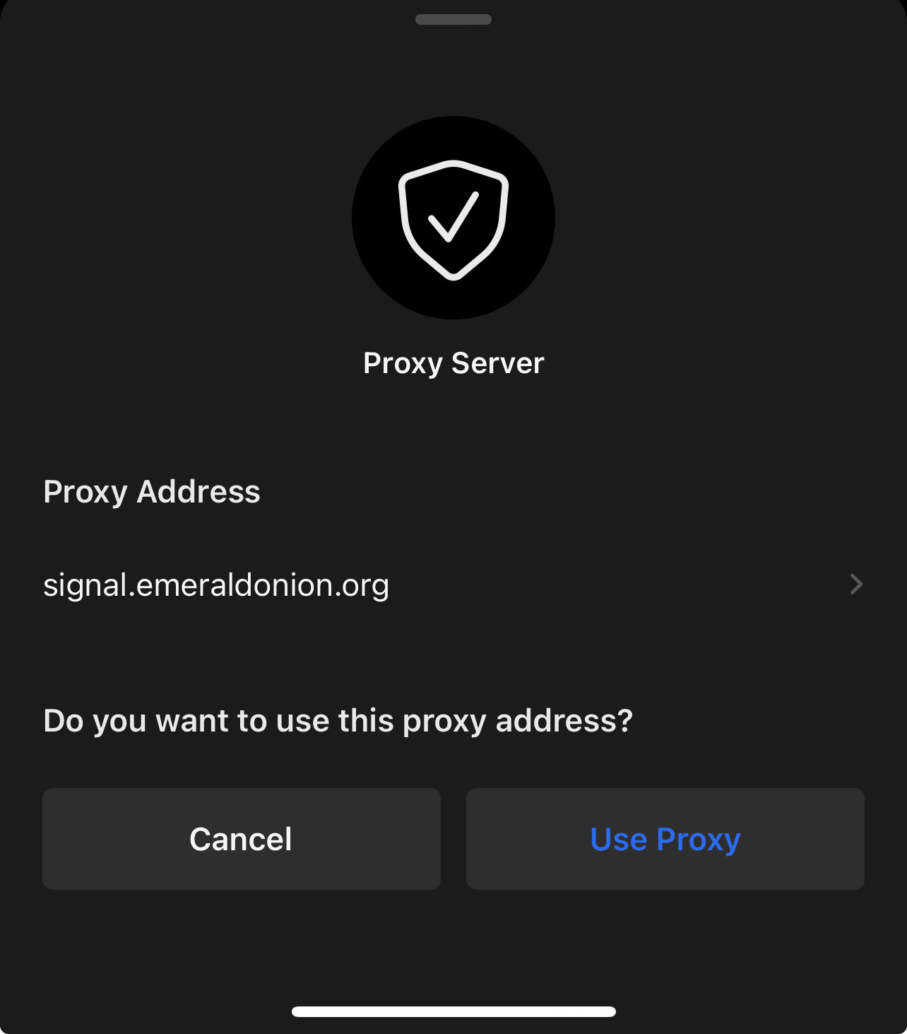 a screenshot of the Signal app on iOS allowing a Signal user to enable a proxy to signal.emeraldonion.org